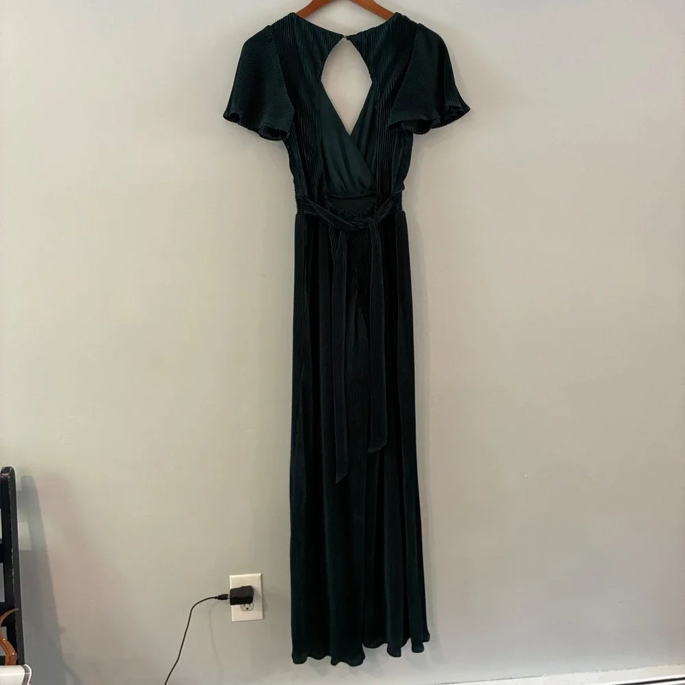 Lulus Jumpsuit XS Green Pleated Wide Leg Flutter Sleeve Wedding Party Cocktail